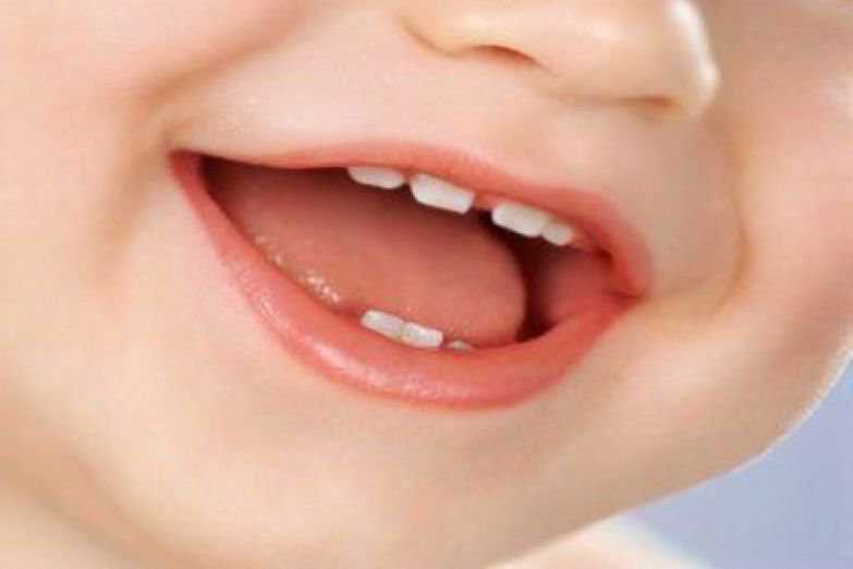 Кариес молочных зубов: стадии и причины появления