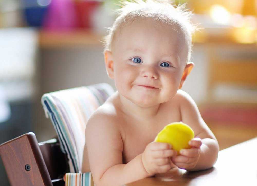 Физиологическое развитие малыша в 11 месяцев