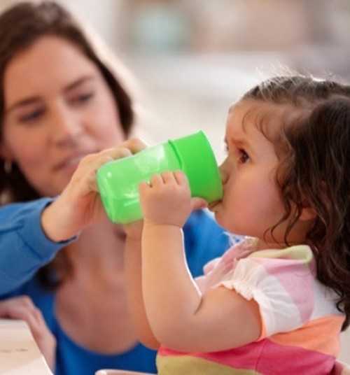 Как и во сколько приучить пить из чашки? - болталка для мамочек малышей до двух лет - страна мам