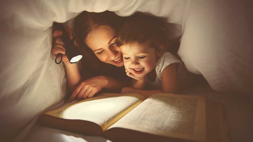 Лучшие друзья ребёнка — это книги: их польза и роль в развитии