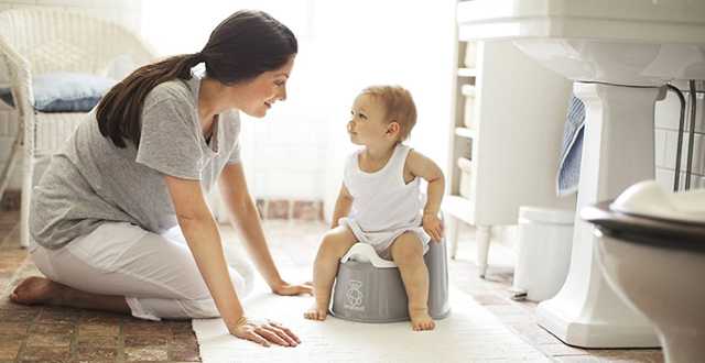 Как быстро приучить ребенка к горшку: без слез и мокрых луж на полу