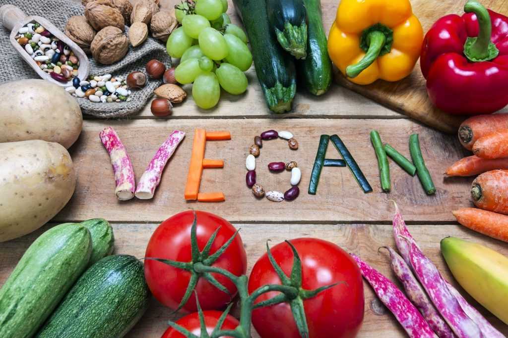 Веганство и вегетарианство: польза и вред по мнению гастроэнтерола / блог / клиника эксперт