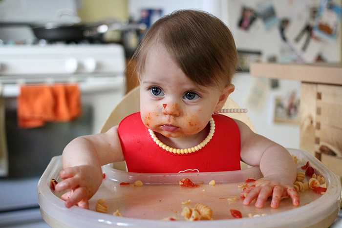 Как научить ребенка кушать самостоятельно