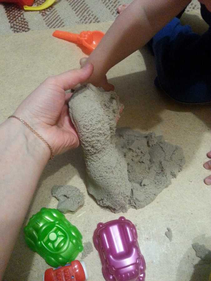 Как сделать кинетический песок своими руками