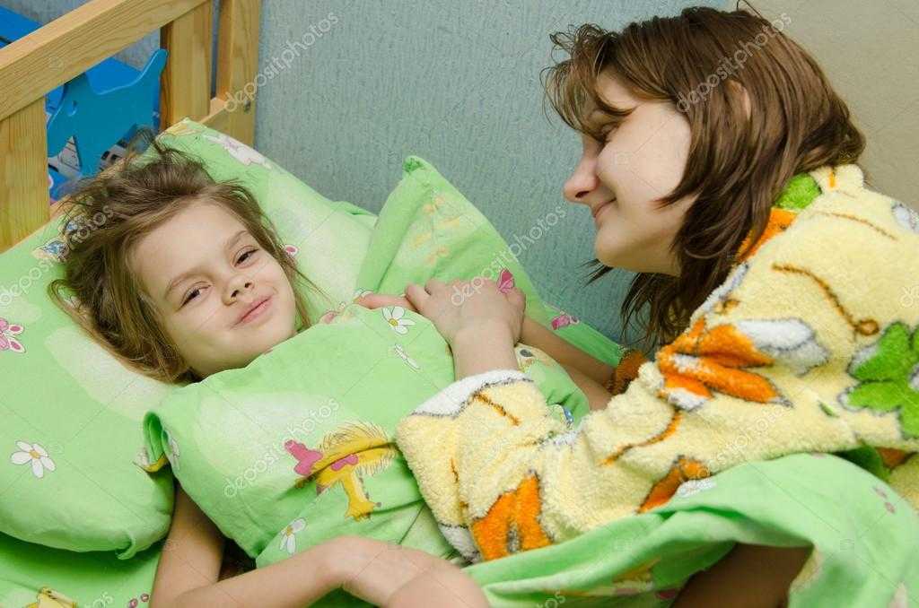 Совместный сон с ребёнком. спать или нет в одной постеле с малышом?