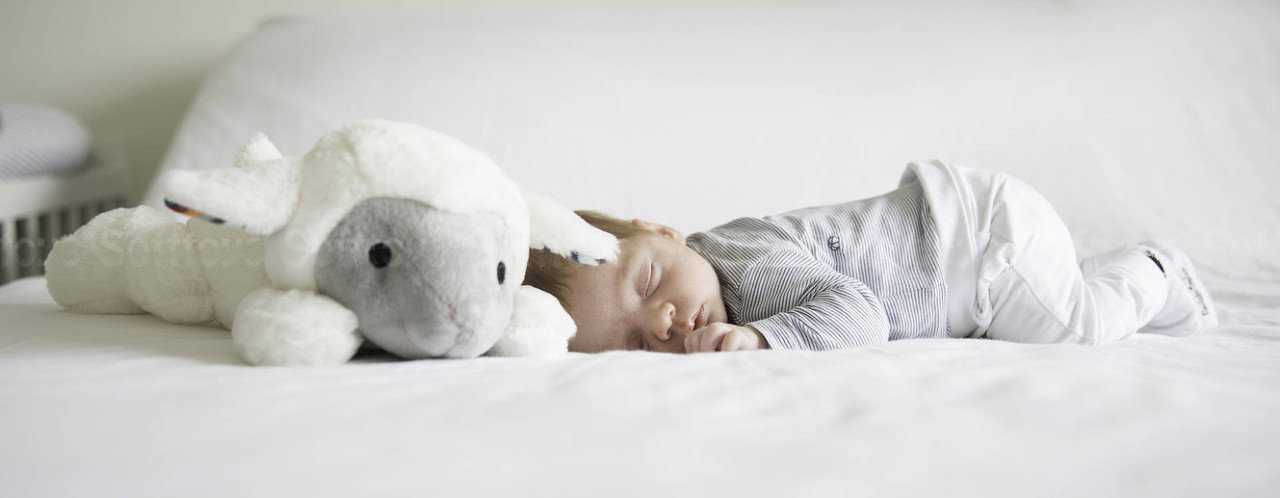 Белый шум для новорожденных: что это такое, как его правильно использовать