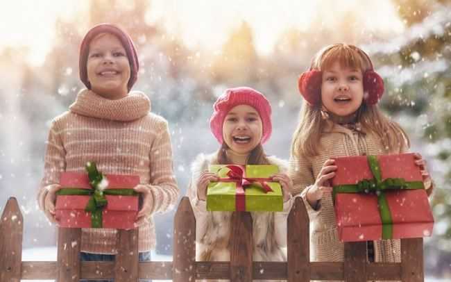 Что подарить ребенку на новый год 2021?  181+ идей для подарка