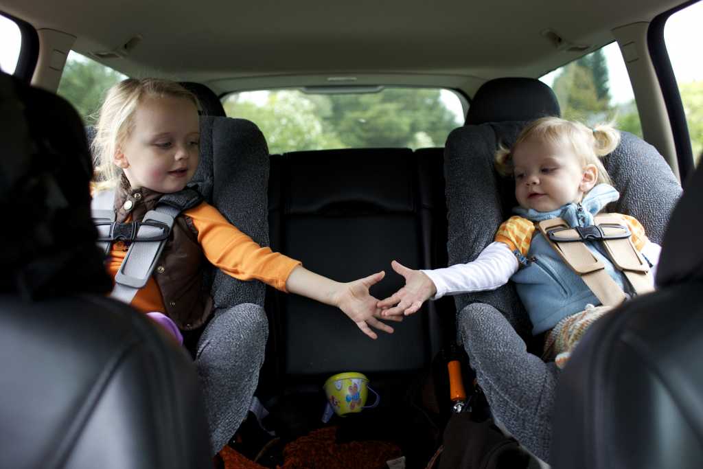 Путешествие с маленьким ребенком, как организовать поездку, выбрать транспорт и собраться в дорогу