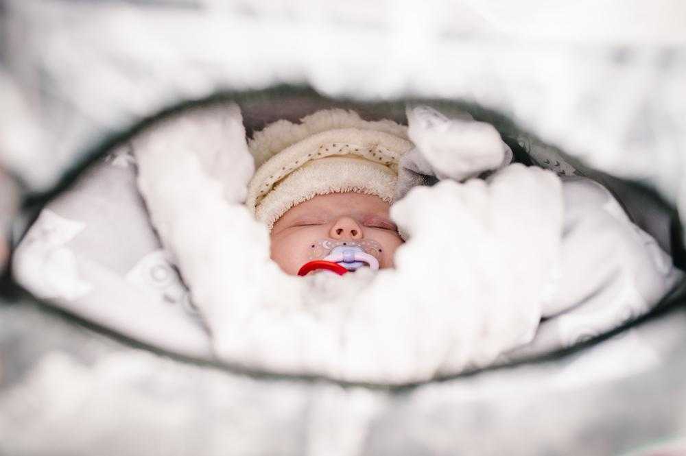 Как одевать новорожденного дома? | официальный сайт huggies