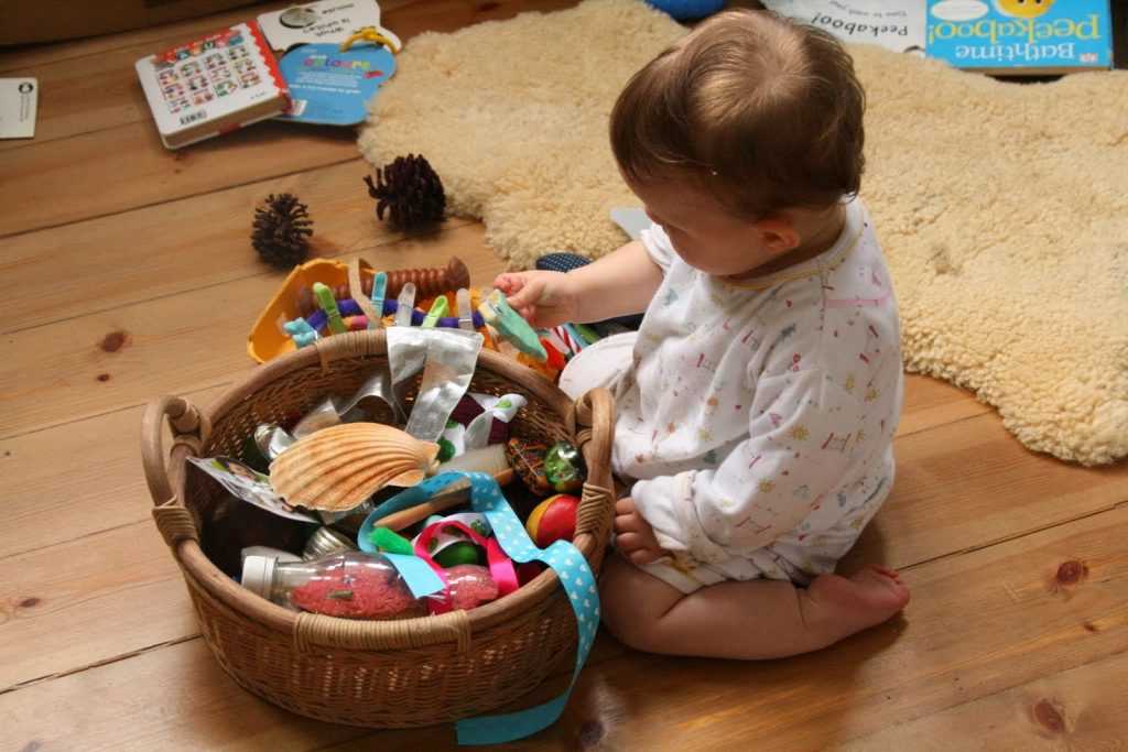 Как увлечь ребенка без дорогих игрушек? простые и интересные идеи!