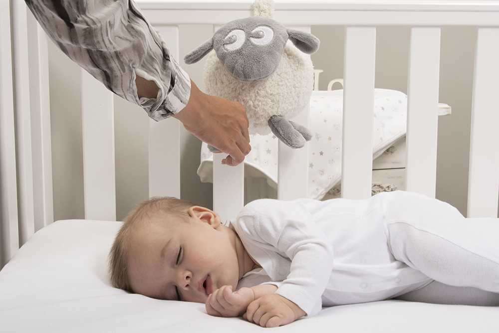 Белый шум для новорожденных: польза и возможный вред