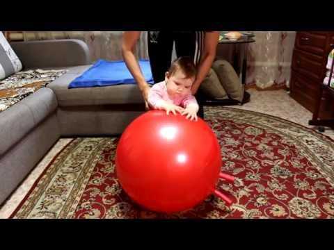 Упражнения на фитболе для грудничков: гимнастика на мяче в 2-3 месяца и для новорожденных, особенности в 4-6 месяцев