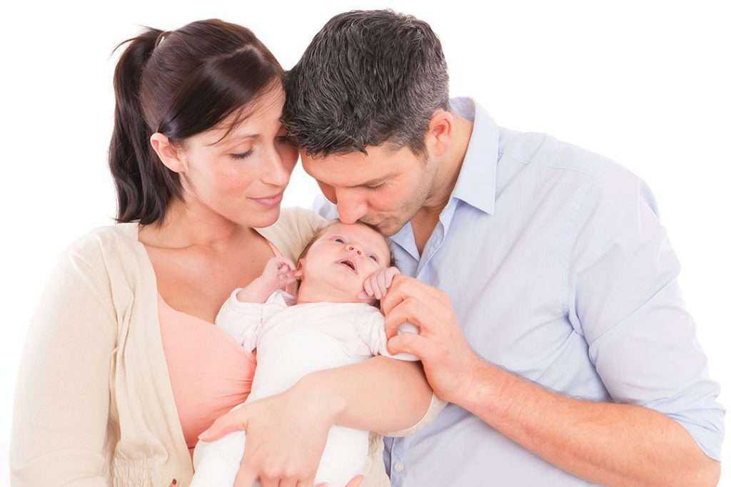Новорожденный ребенок: заботы и аспекты | pampers