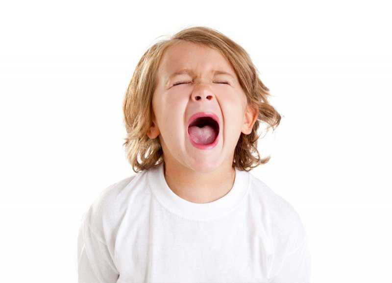 Дети, которые непроизвольно выкрикивают слова, почему ребенок кричит