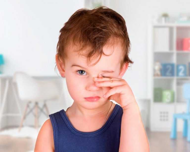 Инородное тело в глазу ребенка: как извлечь?