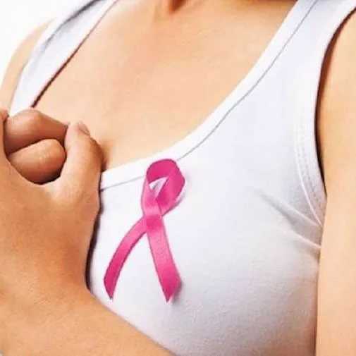 Кормление грудью снижает риск развития рака матки