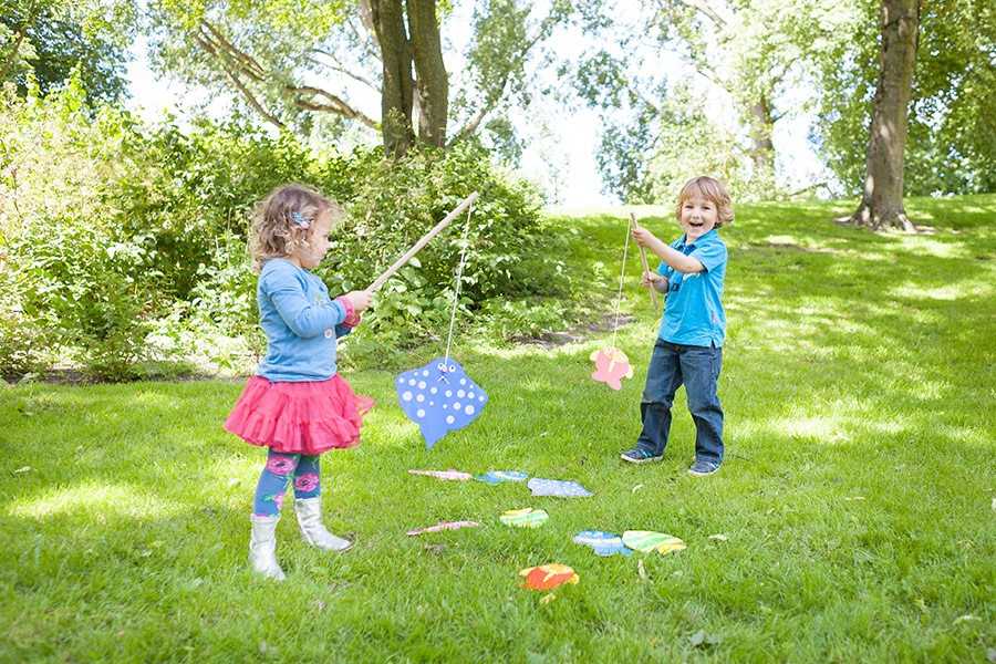 Чем занять ребенка на природе: игры и активности