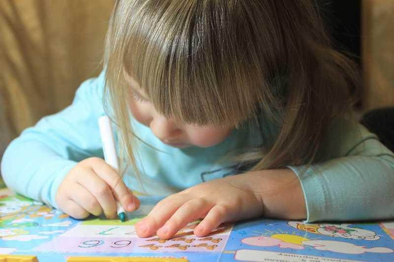 Как выучить алфавит с ребенком?