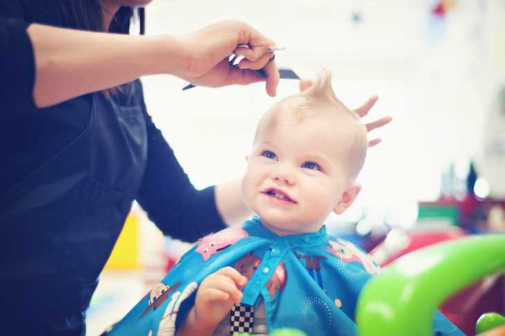 Как подстричь годовалого ребенка: 6 причин и 7 важных правил первой стрижки