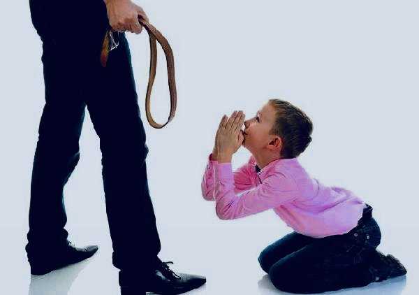 Можно ли бить ребенка: физические (телесные) наказания в целях воспитания