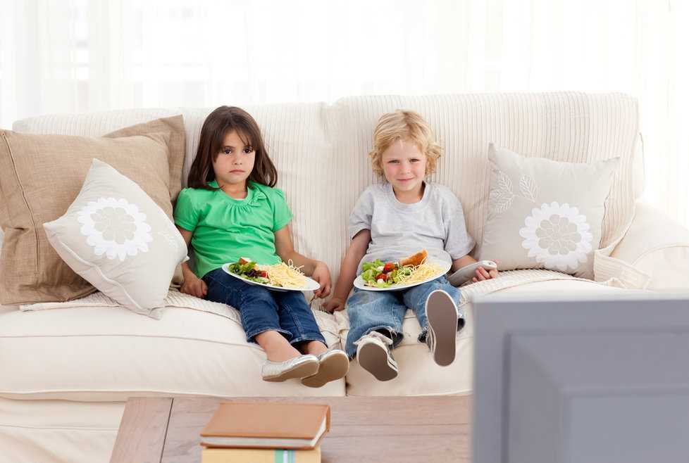Как влияет телевизор на вашего ребека