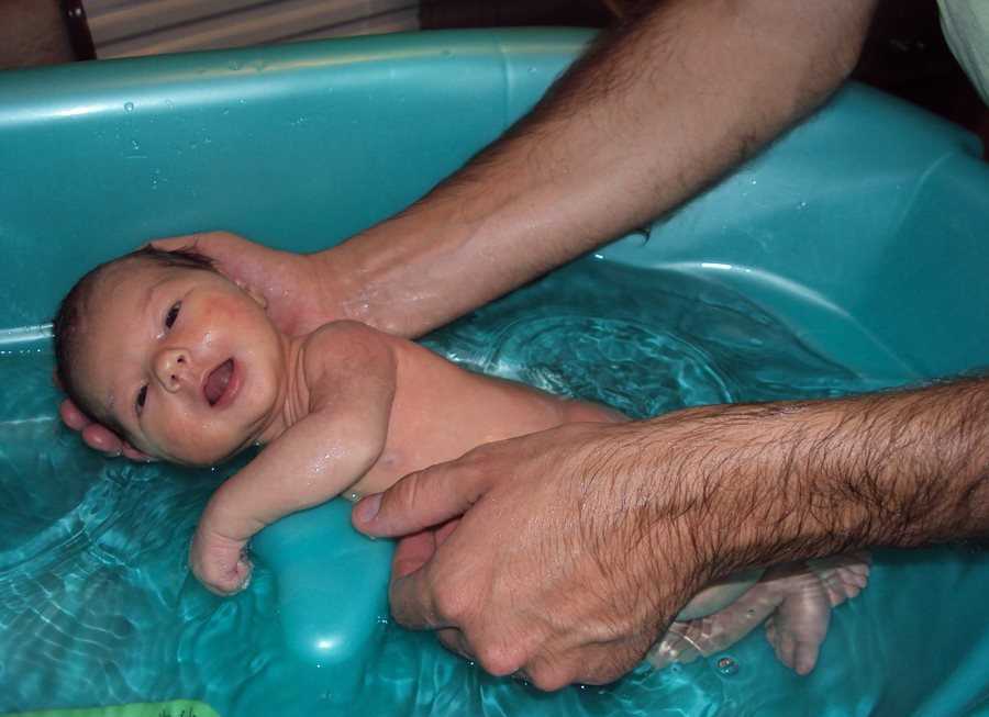 Нужно ли купать ребенка каждый день | детская городская поликлиника № 32