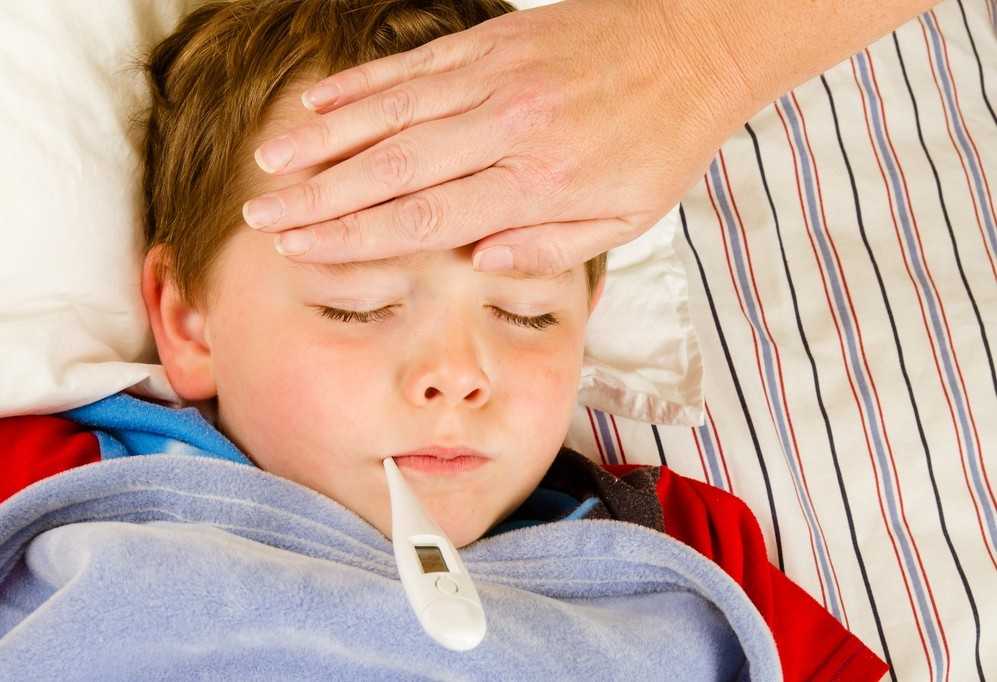 Тепловой удар у ребенка: симптомы и первая помощь