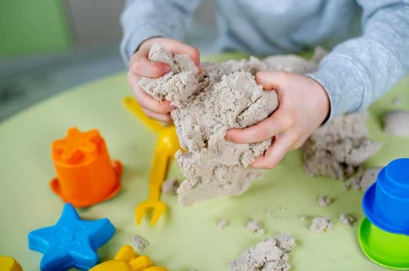 Как сделать кинетический песок дома своими руками