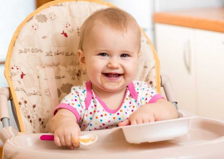 Ребенок 11 месяцев: развитие, питание и сон | pampers