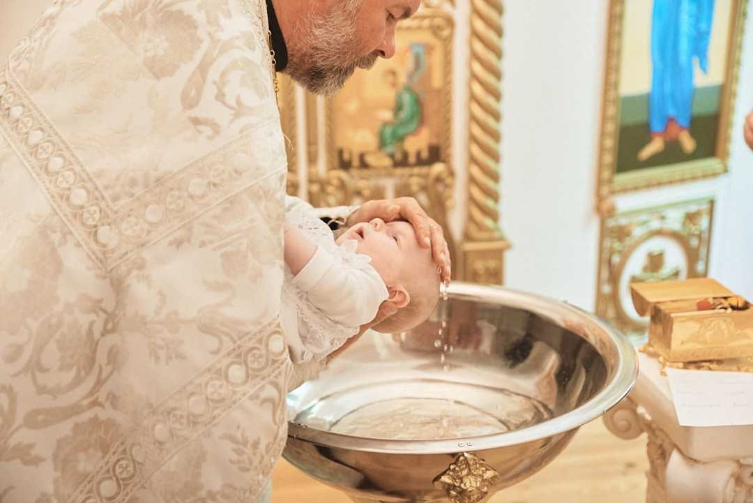 Собеседование перед крещением: зачем проходить, сколько длится, какие вопросы спрашивает батюшка + беседа с родителями