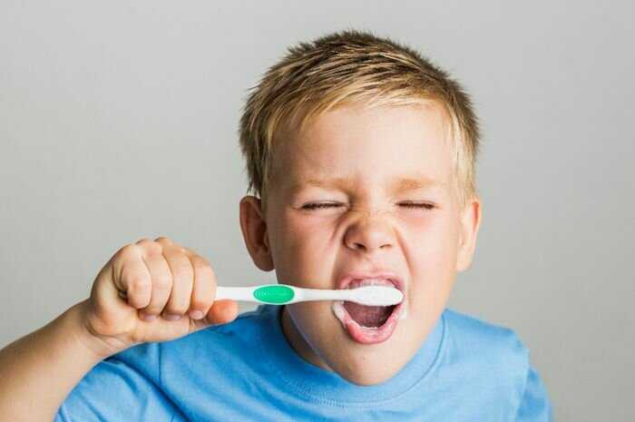Как правильно чистить зубы детям: советы от экспертов nutrilak | nutrilak