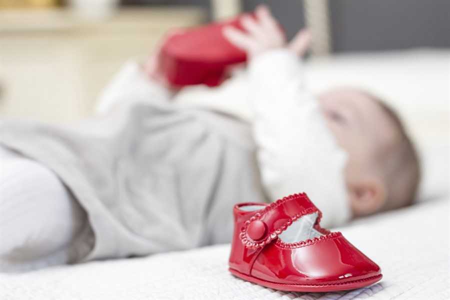 Доктор комаровский о том, как выбрать первую обувь для малыша