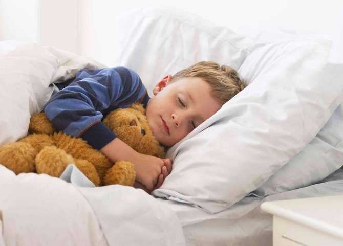 Спать или нет в одной постели с ребенком. почему детям нельзя спать с родителями? все за и против совместного сна