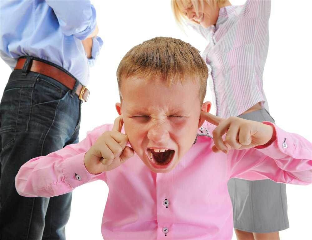 Инструкция: что делать, если ребёнок злится
