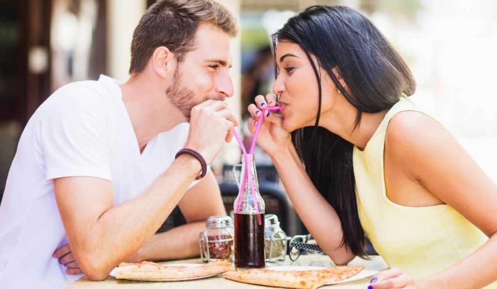 Как быть романтичным с девушкой: 29 полезных советов  | playboy