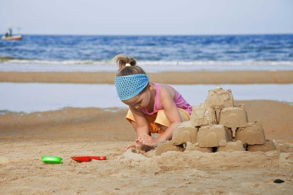 Игры на пляже для детей и взрослых + игры в лагере на море