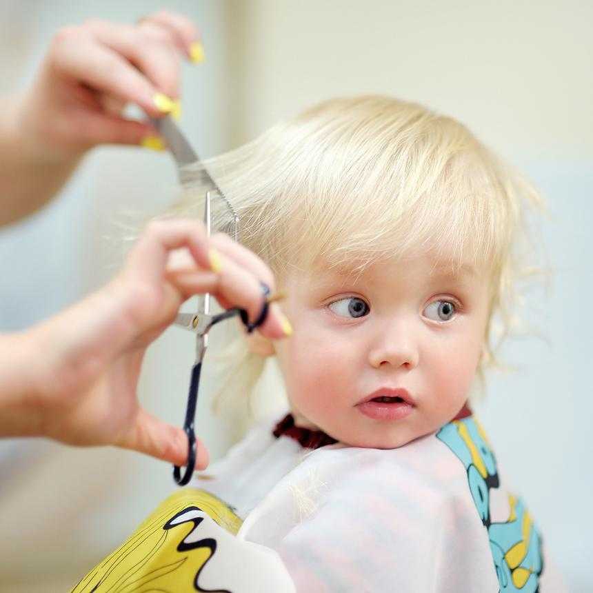 Что делать с волосами: первая стрижка ребенка | musizmp3.ru