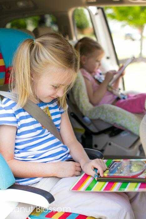 Как и чем развлечь ребенка в возрасте от года до 3-4 лет в дороге?