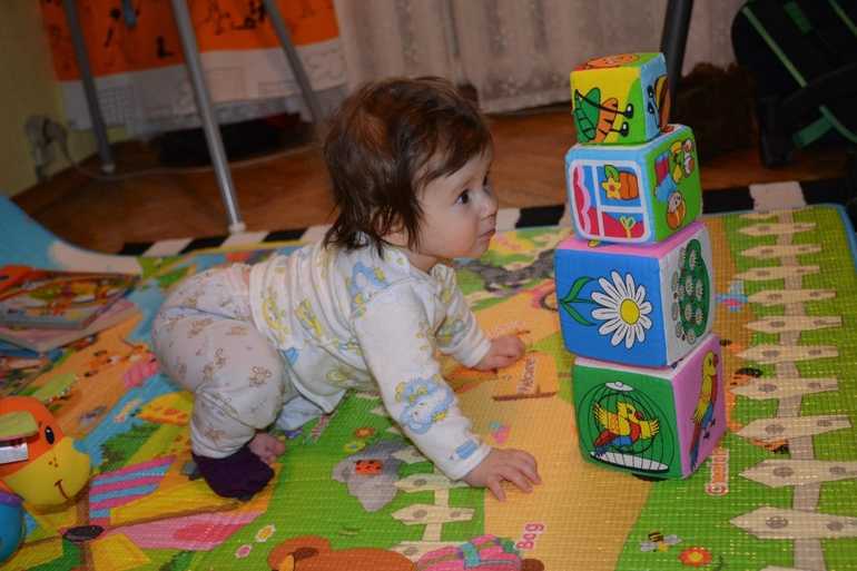 Игрушки в 3 месяца: обзор игрушек для самых маленьких