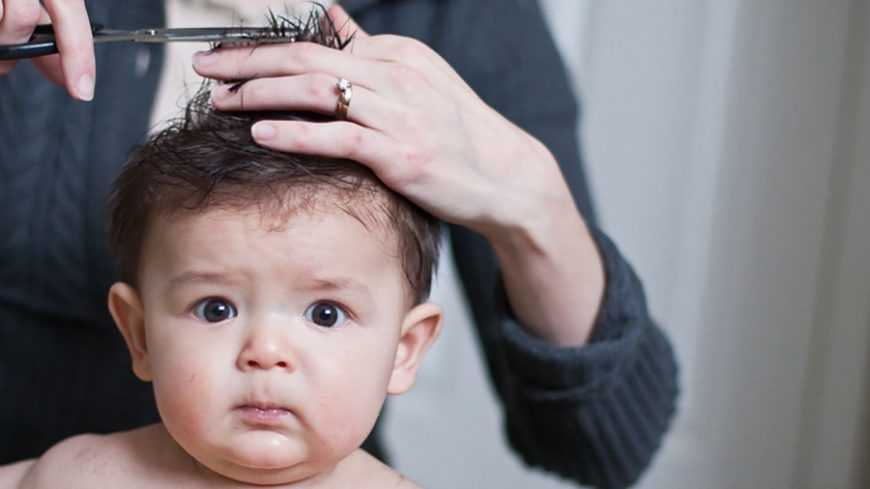 Когда стричь ребенка первый раз и где - дома или в парикмахерской