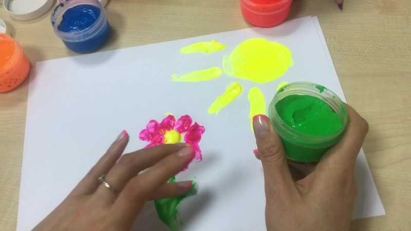 Рисунки пальчиковыми красками для малышей