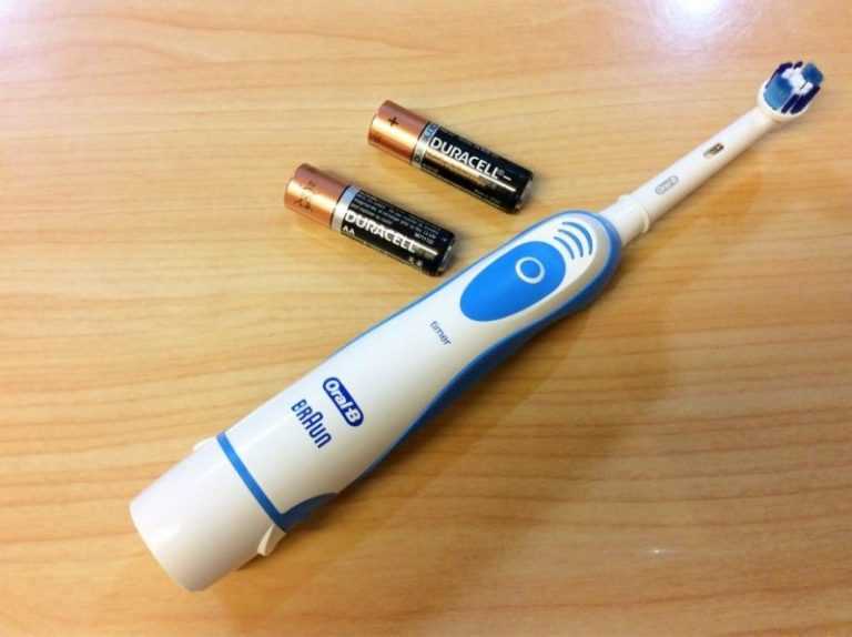 Насадки для зубных щеток oral-b: сменные насадки для электрических щеток от braun crossaction и 3d white eb 18-2, sensitive clean eb17s-1 и другие варианты